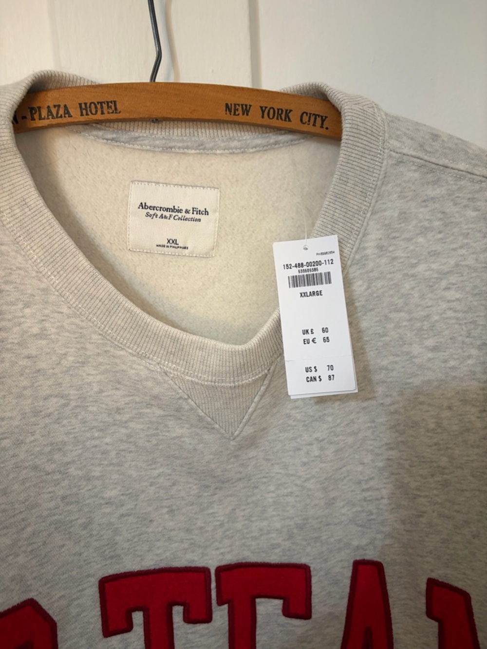 Abercrombie & Fitch Light Gray Crewneck Sweatshirt w/ Red Appliqué   SIZE XXL - Picture 5 of 9